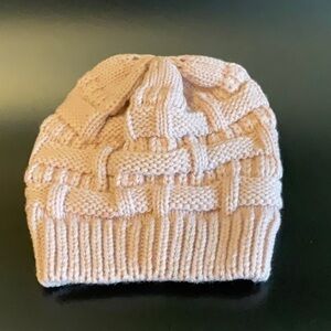 Just Fab Lurex Beanie Hat blush